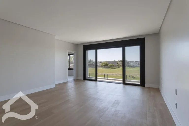 Casa de condomínio com 4 quartos a venda e 2 vagas no bairro praia da cal em torres assunta imóveis 06